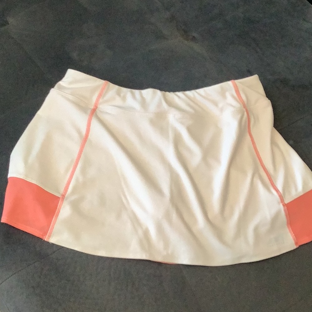 Avia tennis skirt size small good condition